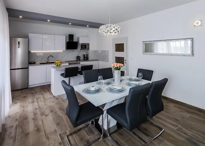 Luxury Apartment Maris