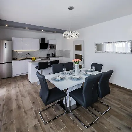 Luxury Apartment Maris Kaštela Kültér fotó