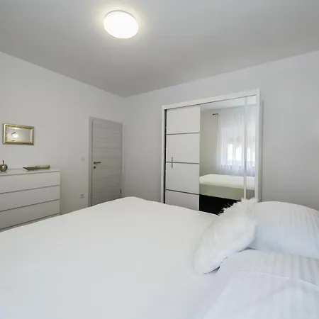 Luxury Apartment Maris Kaštela Kültér fotó