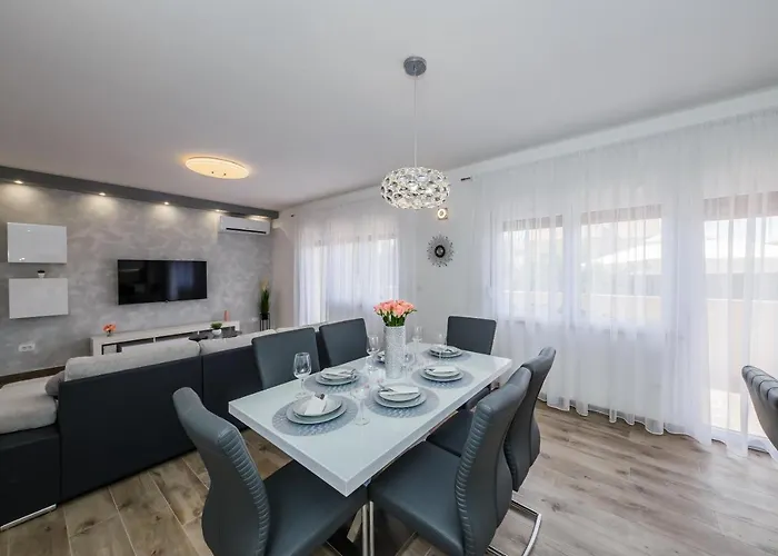 Luxury Apartment Maris