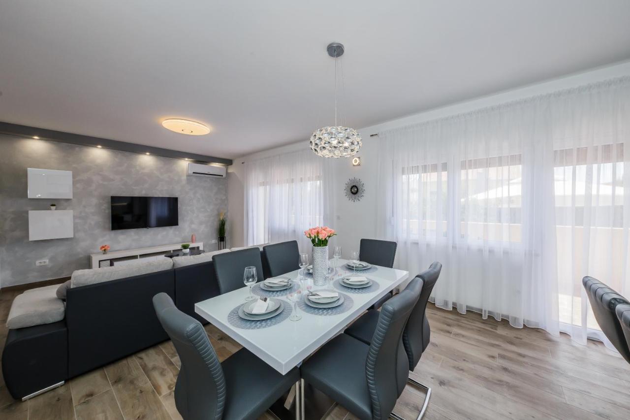 Apartment Luxury Maris *
